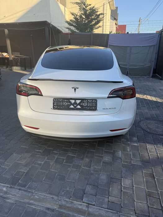 Tesla model 3 perfomance 2023 в наявності в Одесі