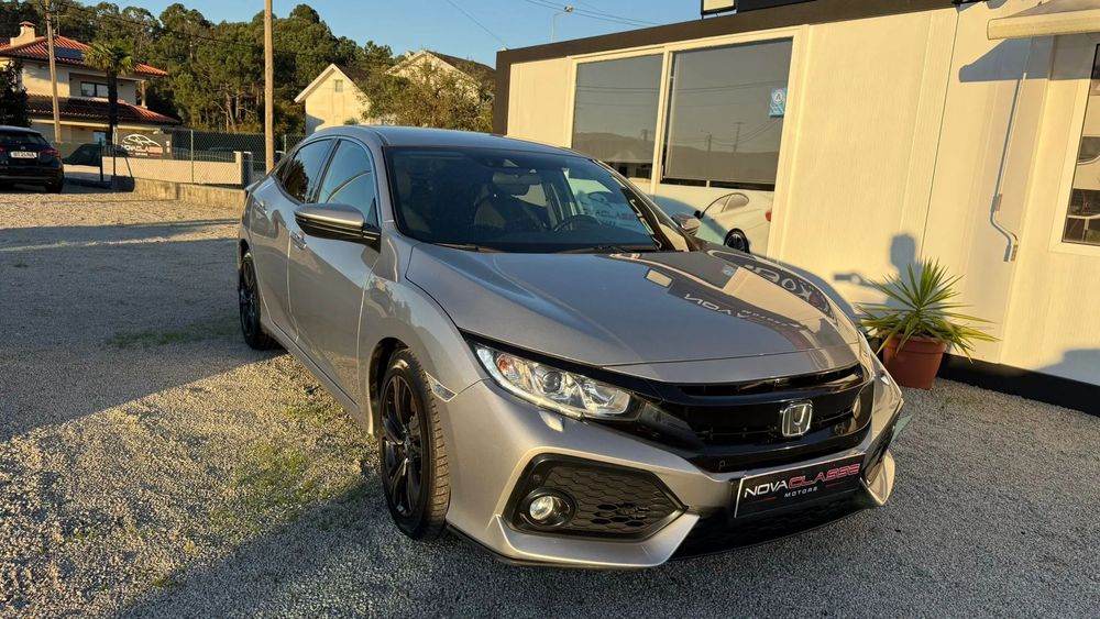 Honda Civic 1.0 i-VTEC Turbo CVT Executive