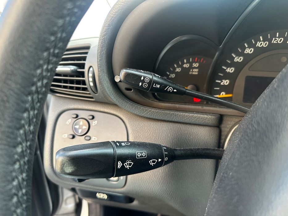 Mercedes-Benz C 220 — fotografia 12