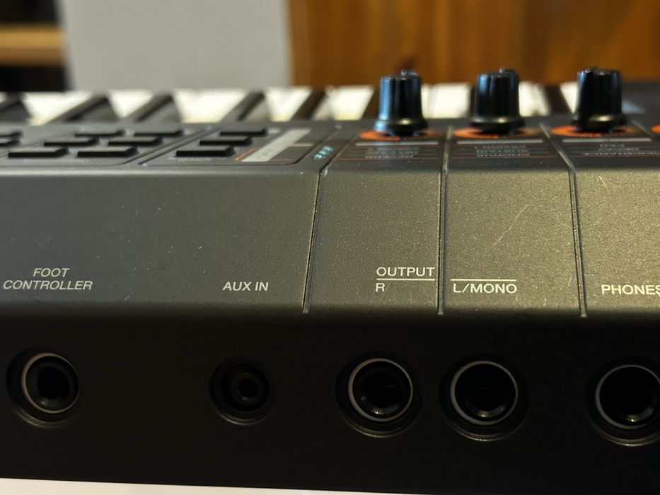 Yamaha MX49 syntezator + futerał pro