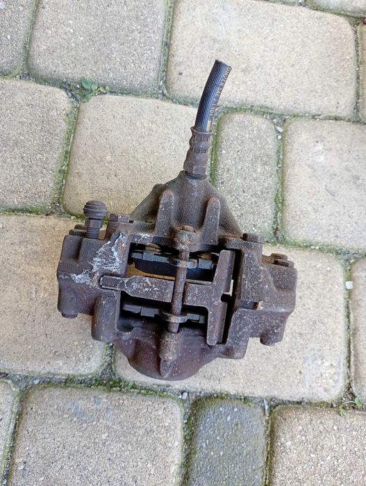 Zacisk hamulcowy lewy prawy tył Mercedes W203 CLC