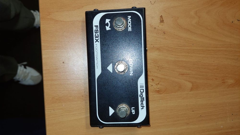 Beriger Ultra Octaver + Footswitch FS3x