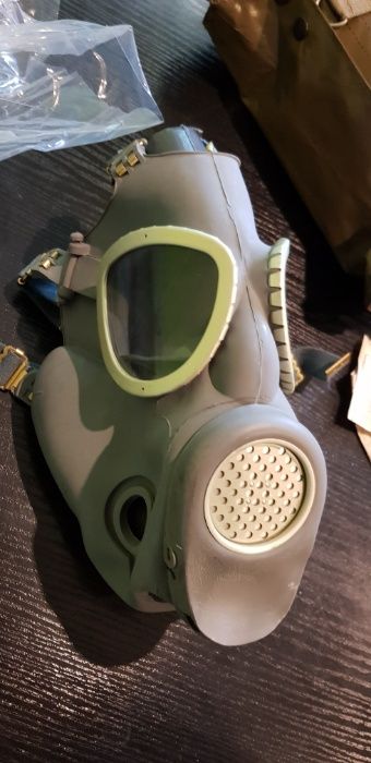 Maska buldog mp4 przeciwgazowa pgaz survival stan fabryczny