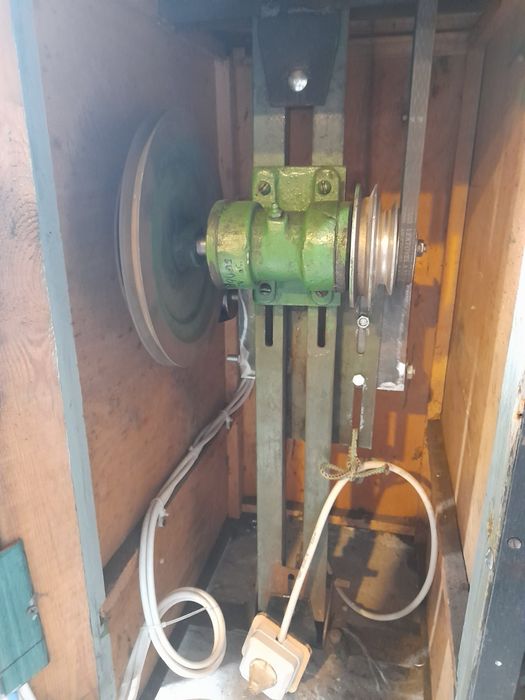 Токарний верстат  станок ТВ16