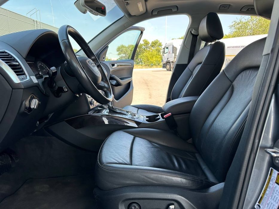 Продам Audi Q5 3.0дізель