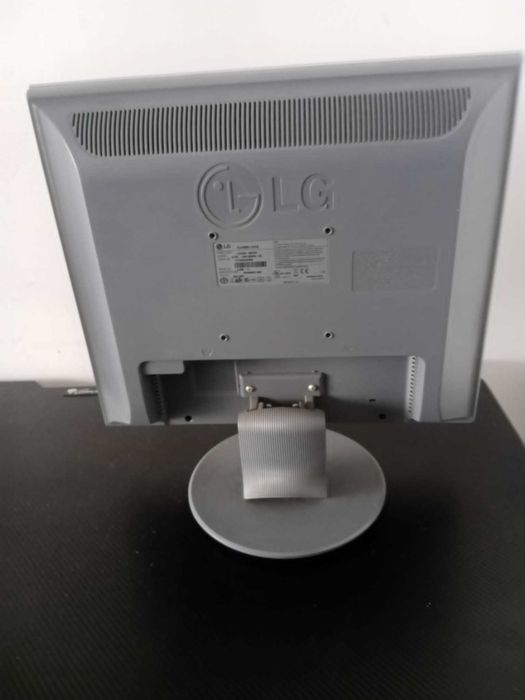 LG 19-Inch Monitor430409581016524804