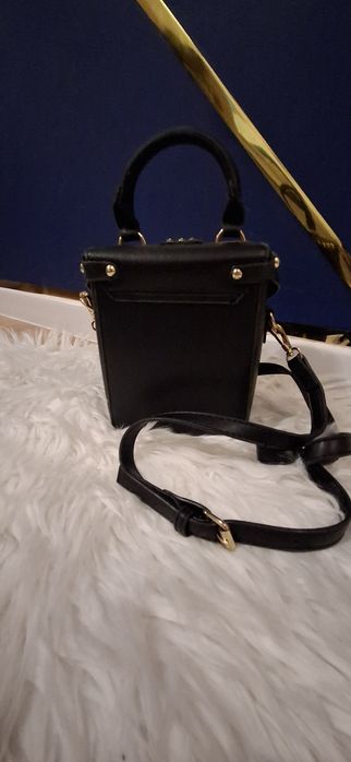 Torebka kuferek damski