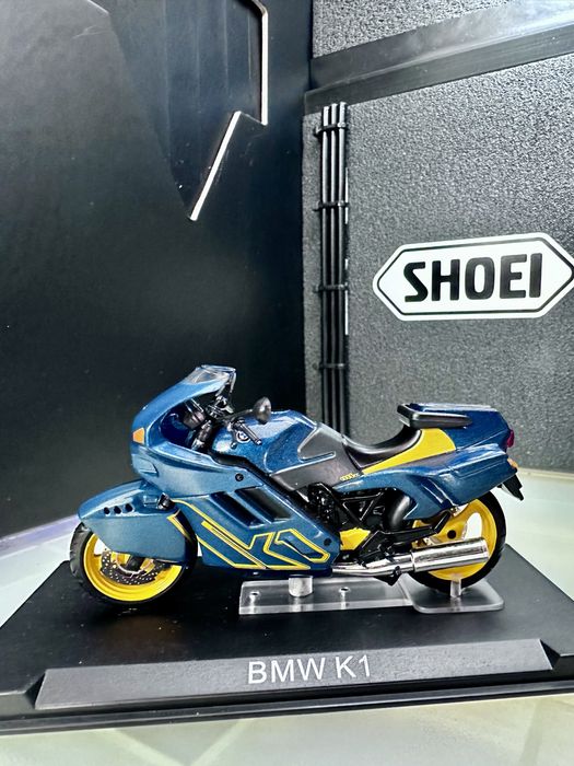Miniatura BMW K1 Escala 1/24 made by IXO