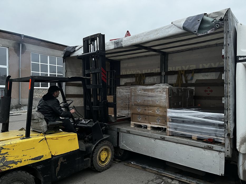 Вантажні перевезення по місту та Україні