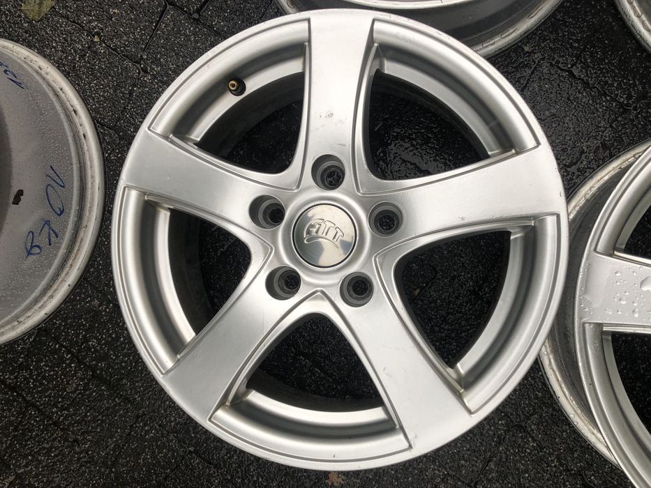 Felgi aluminiowe 15 5x114.3 mazda kia Hyundai mitsubishi Suzuki Honda