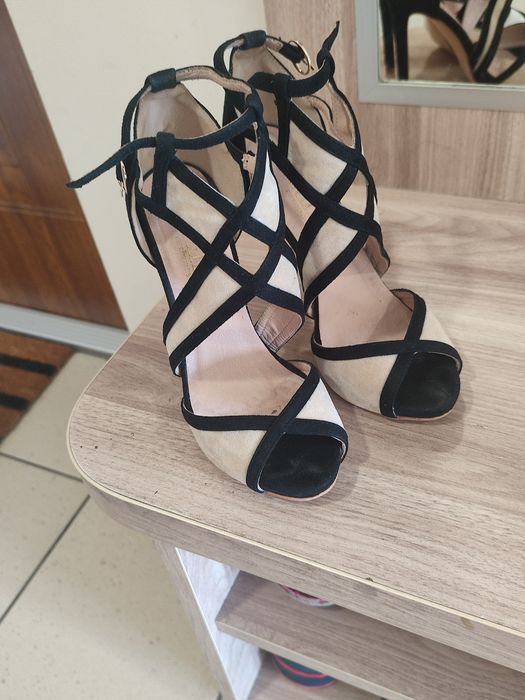 Sandały szpilka 36