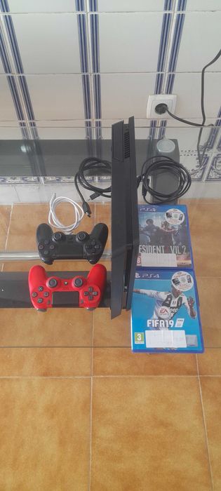 Console PS4 Slim 1T