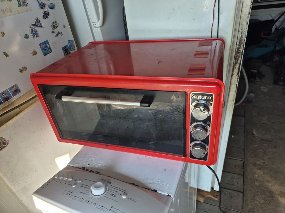 Електро духовка Saturn