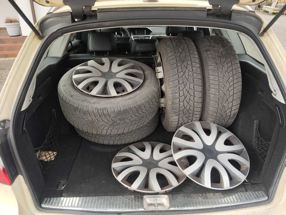 Mercedes Benz E200 CDI