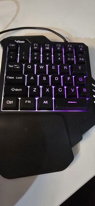 Teclado gaming para PC ou consola