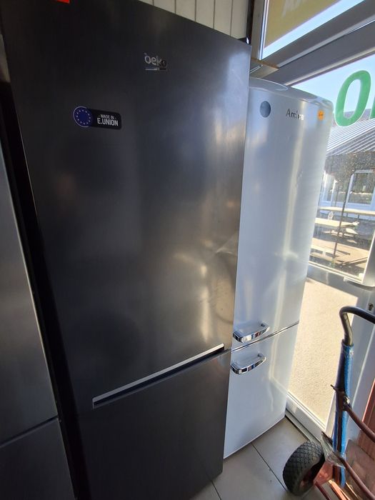 Холодильник Beko model K60366