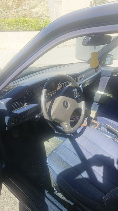 Mercedes 190d 2.0