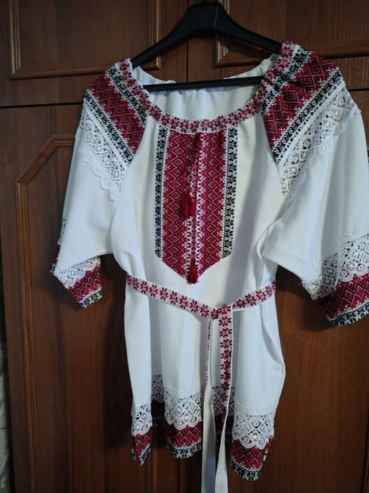 Вишиванка жіноча