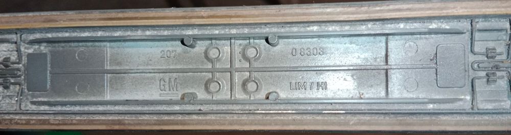 Молдінг на дах Opel kadett