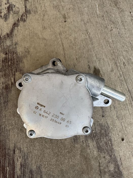 Вакумний насос OM642 помпа Спринтер Sprinter W906 W907 3.0