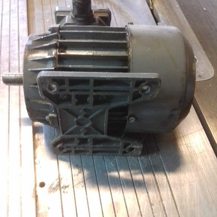 sinik 0,55kw 2810 obr/min 220/380