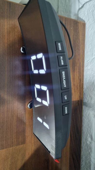 Zegar cyfrowy LED -temperatura, alarm