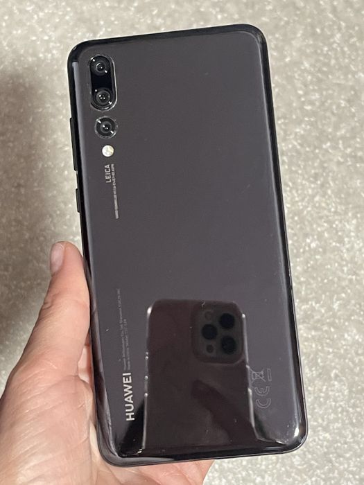 Мобільний телефон Huawei P20 Pro 6/128GB nfc