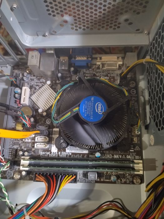 Комплекти на сокетах:AM3+, 1150, 1155