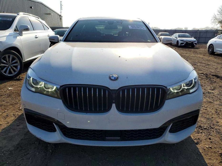 Bmw 740 I 2019 .