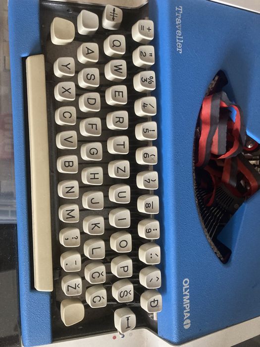 Máquina de escrever antiga