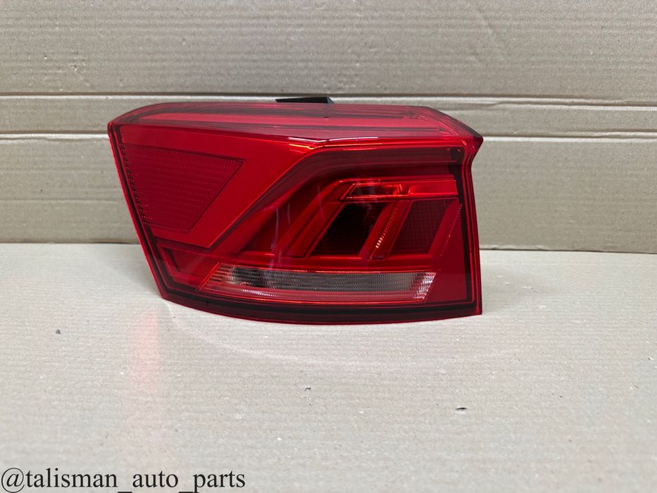 VW T-Roc фонарь фара стоп ліхтар задня оптика в наявності 2GA945095C