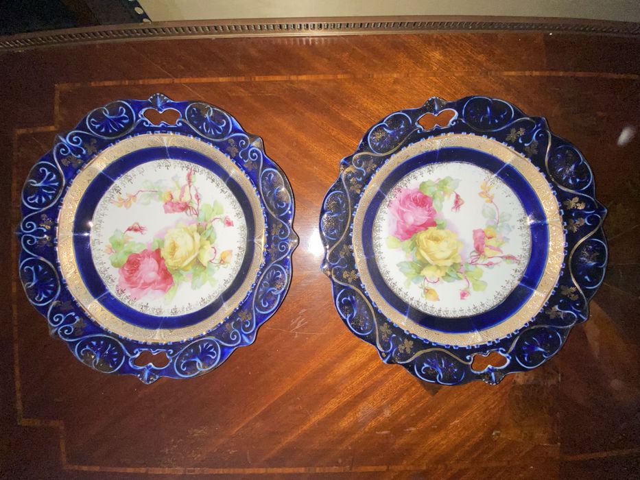 2 pratos vintage de porcelana IPF Alemanha azul cobalto e dourada