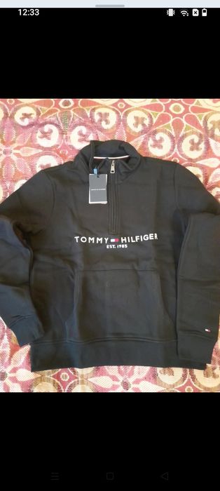 Witam sprzedam nową bluzę Tommy Hilfiger