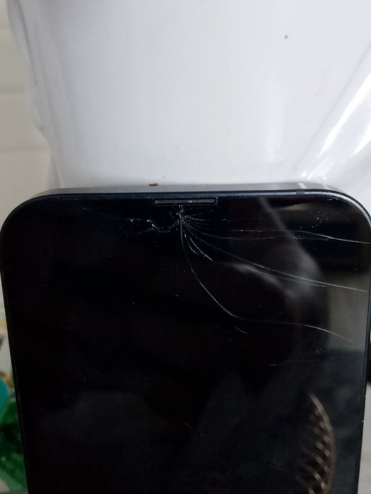 Sprzedam iphone 13