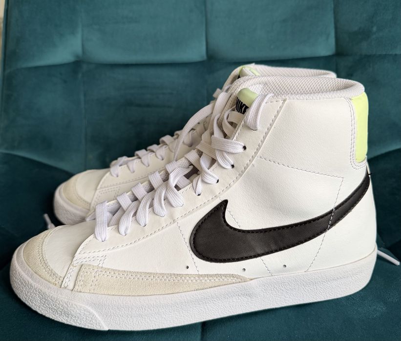 Кросівки оригінал Nike Blazer Mid 77 GS білі 38 розмір DA4086-109
