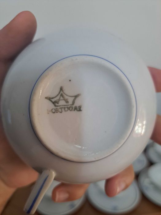 Conjunto de Chá em Porcelana Portuguesa – Vintage