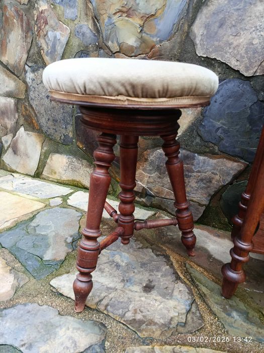 Banco de Piano Rotativo e Regulável 35 cm Diâmetro Altura 49/65 cm