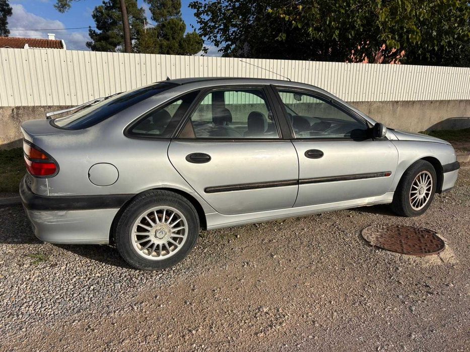 Renault Laguna 1600 Gasolina — photo 5