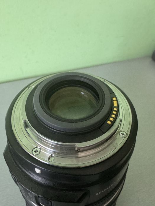 Обʼєктив Canon Zoom Lens EF-S 17-55mm 1:2,8 IS USM