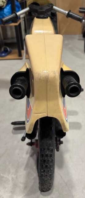 MOTO VINTAGE a pedais para criança