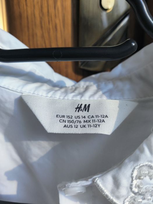 Біла блузка для дівчинки