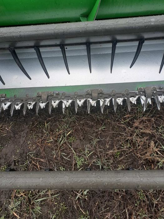 John Deere 618R/918F жатка.