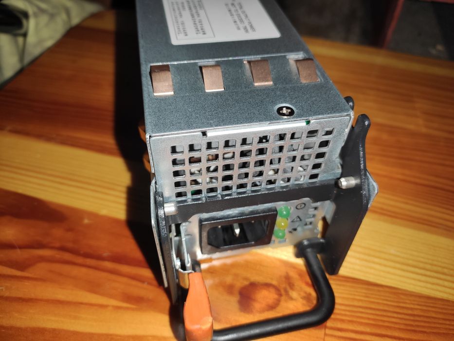 Блок живлення , сервер