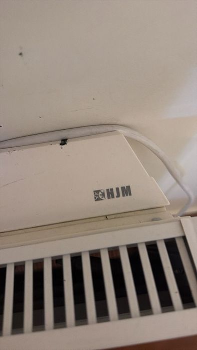 Aquecedor Elétrico de Parede HJM | Como Novo