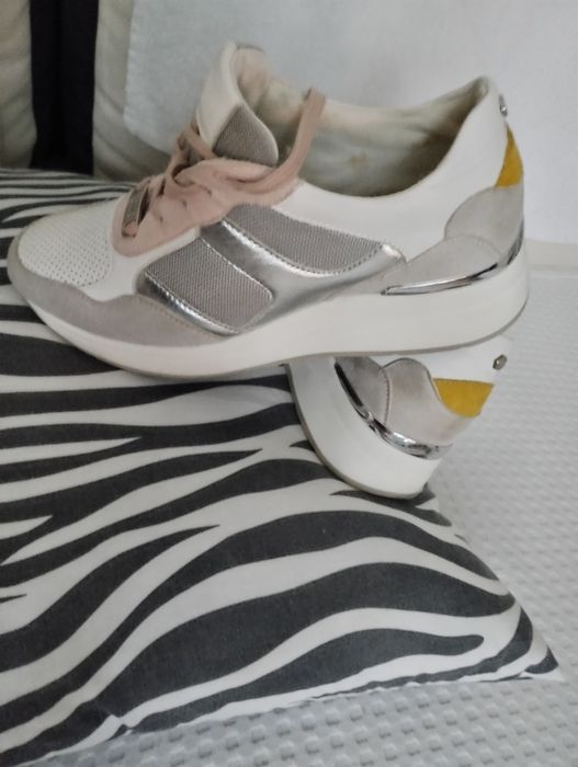 Tommy Bove, śliczne sneakersy  damskie r.37