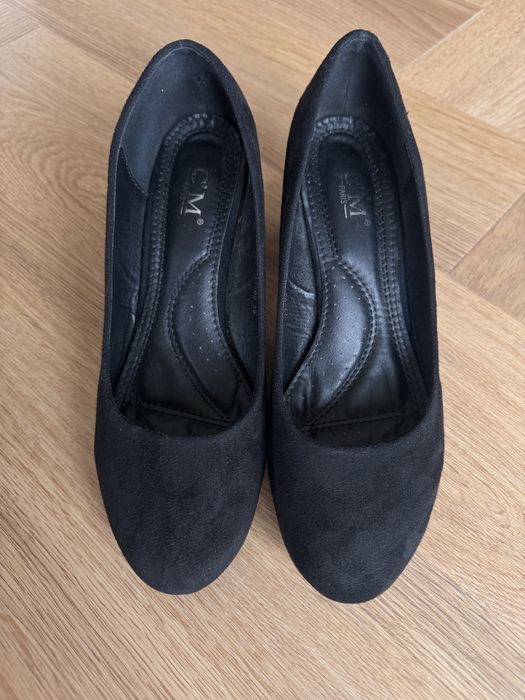 Buty na obcasie zamszowa