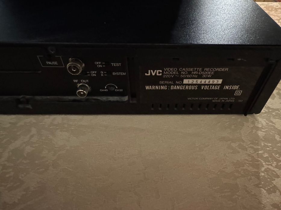 Відеомагнітофон JVS