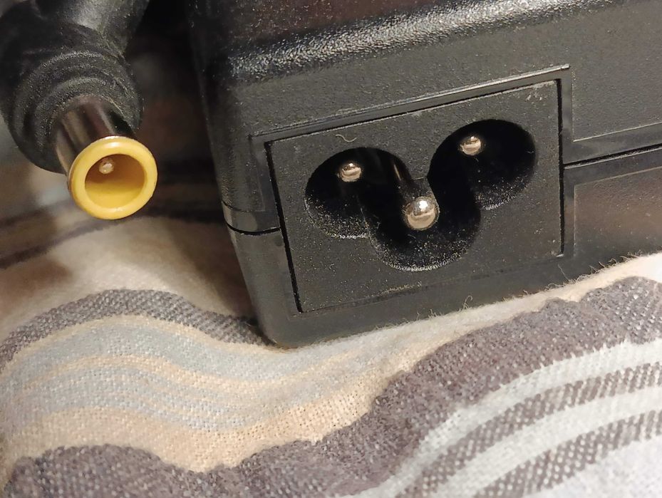 Блок живлення до монитора LG 19V 3.42A (6.5×4.4mm)