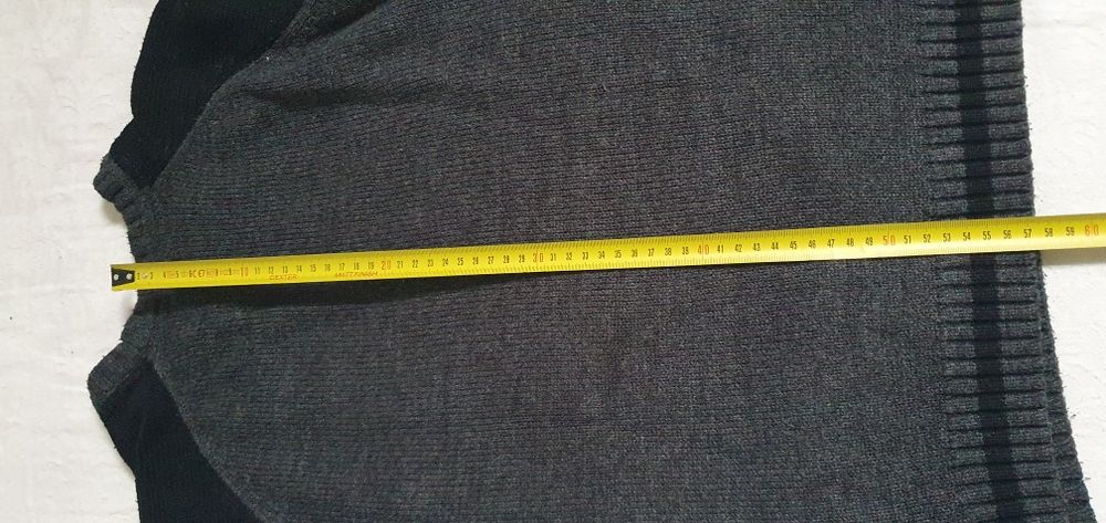 Sweterek chłopięcy 158-164cm/13-14lat