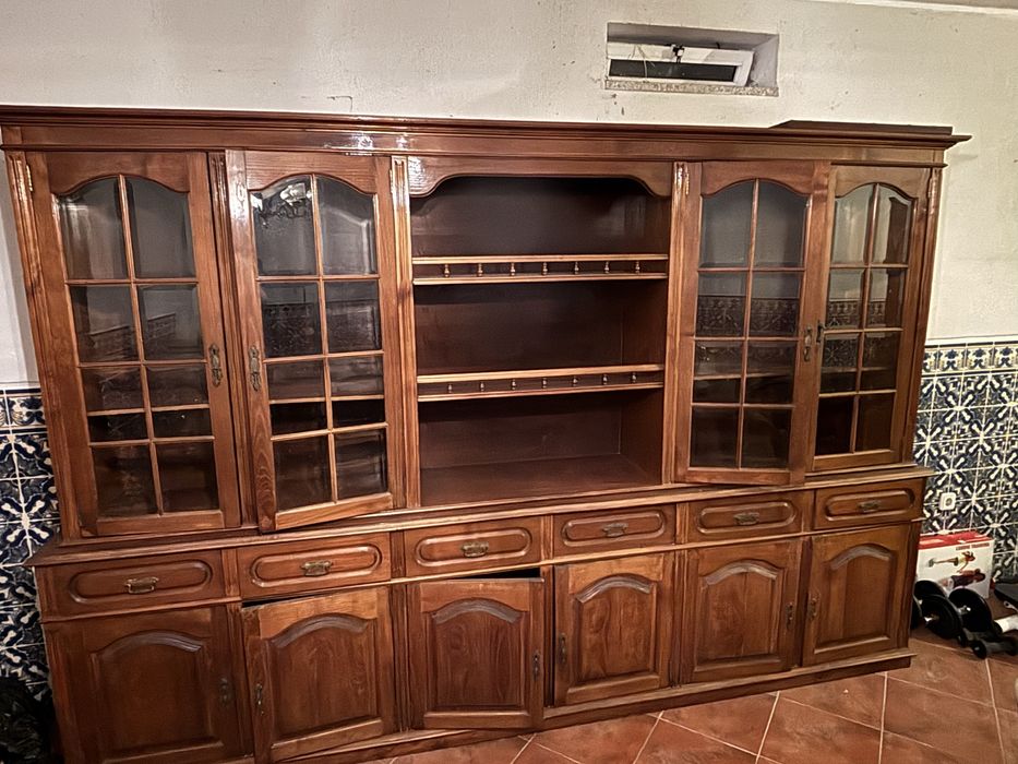 Movel de madeira clássico